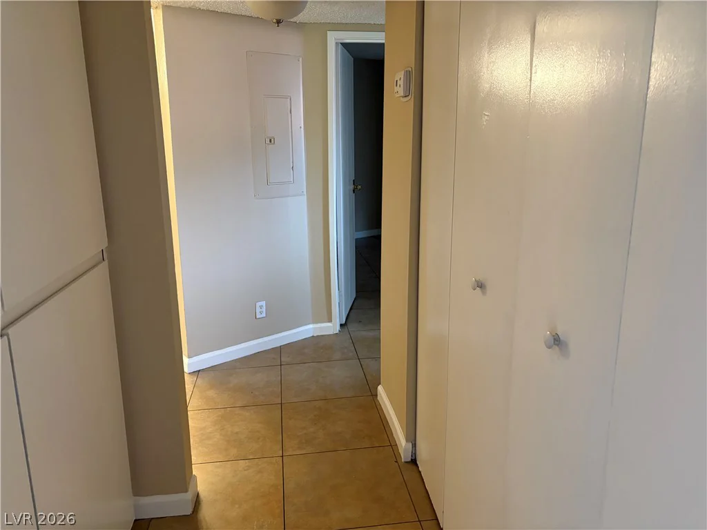 2080 Karen, Las Vegas, NV 89169