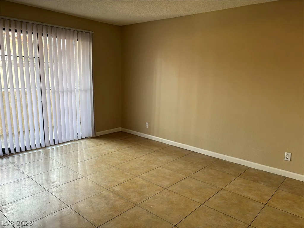 2080 Karen, Las Vegas, NV 89169