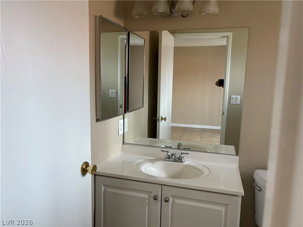 2080 Karen, Las Vegas, NV 89169