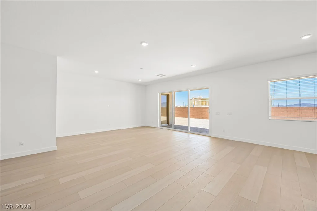10002 Decano Ridge, Las Vegas, NV 89141