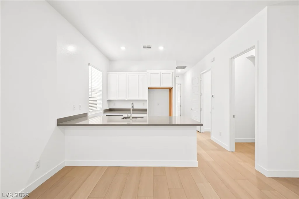 10002 Decano Ridge, Las Vegas, NV 89141