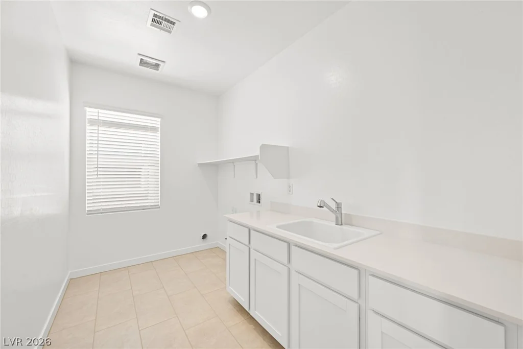 10002 Decano Ridge, Las Vegas, NV 89141