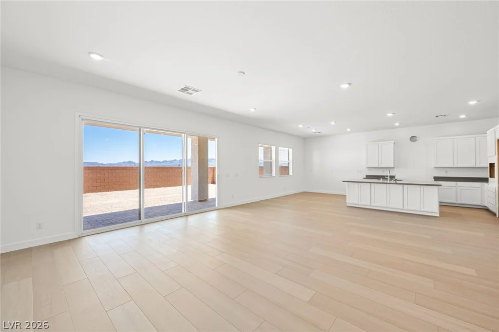 10002 Decano Ridge, Las Vegas, NV 89141