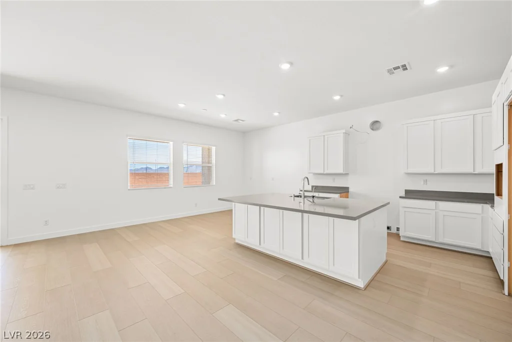 10002 Decano Ridge, Las Vegas, NV 89141