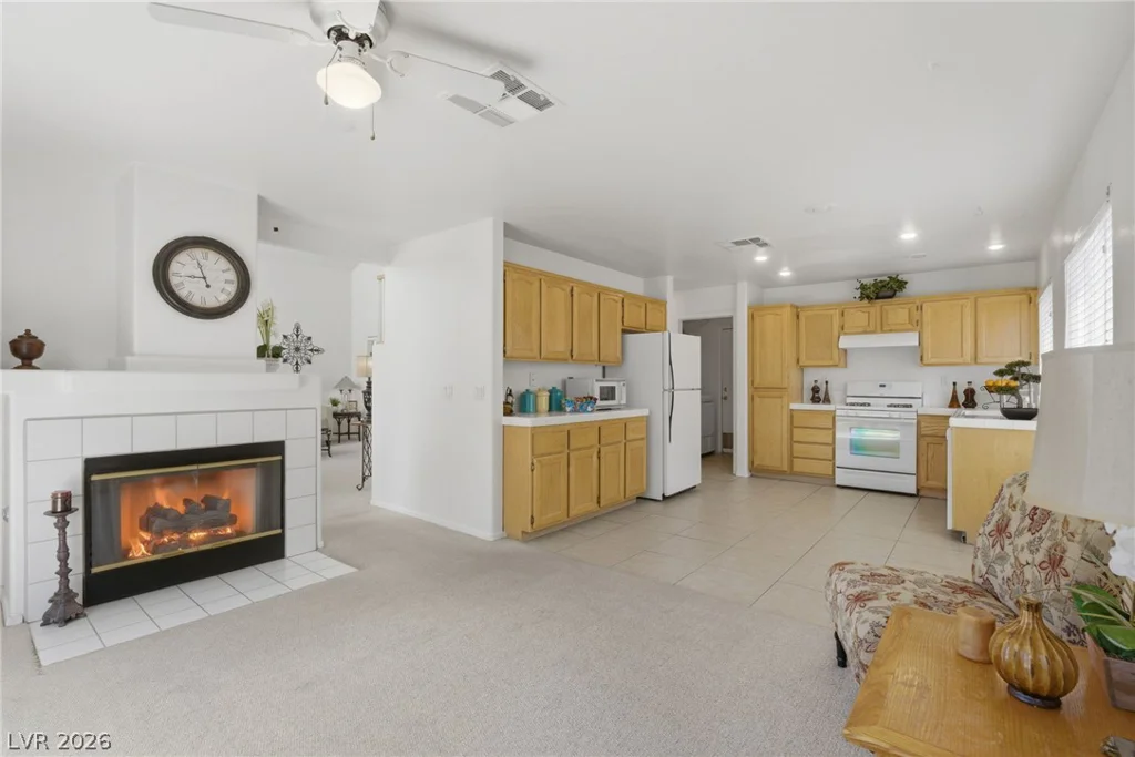35 Avenida Arenas, Henderson, NV 89074