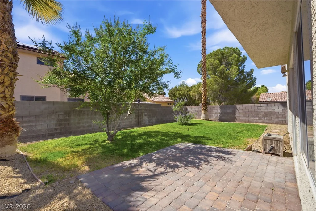 35 Avenida Arenas, Henderson, NV 89074