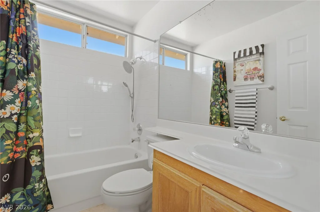 35 Avenida Arenas, Henderson, NV 89074