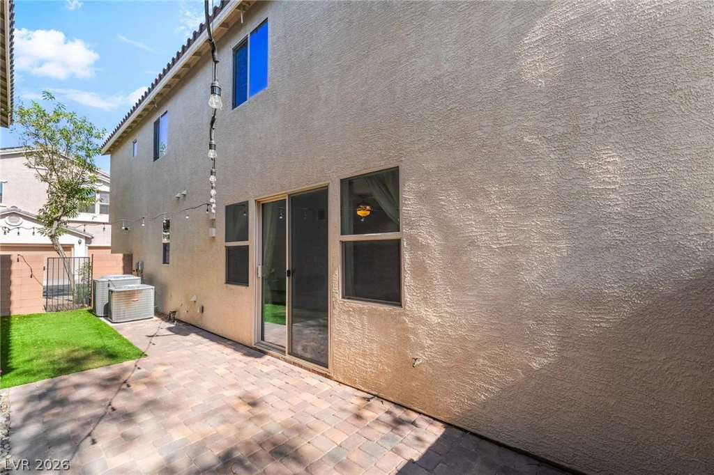 10917 Mount Pendleton, Las Vegas, NV 89179