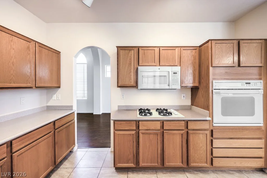 1933 Falcons Lair, Henderson, NV 89012