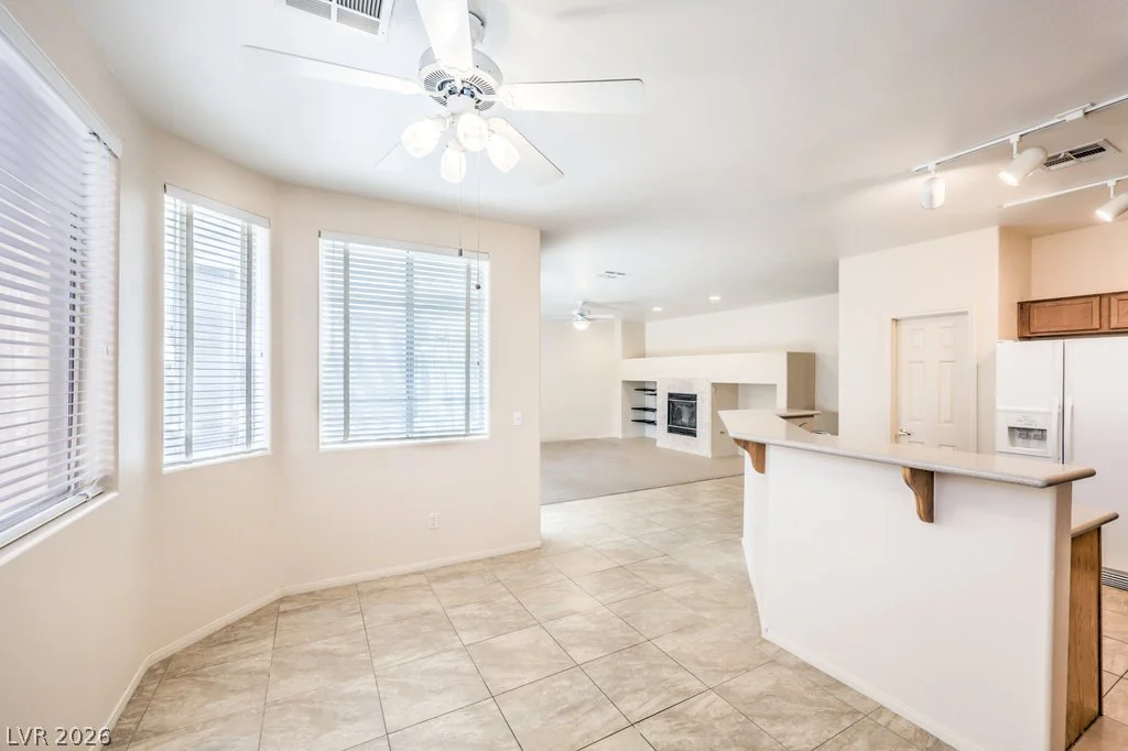 1933 Falcons Lair, Henderson, NV 89012