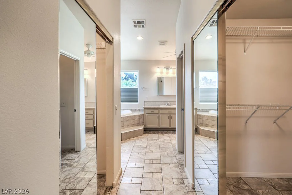 1933 Falcons Lair, Henderson, NV 89012