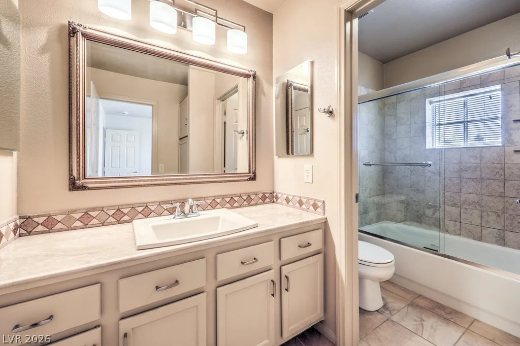 1933 Falcons Lair, Henderson, NV 89012