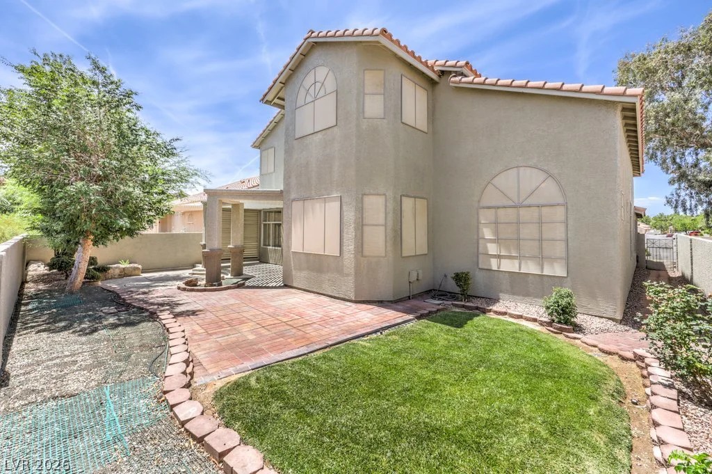 1933 Falcons Lair, Henderson, NV 89012