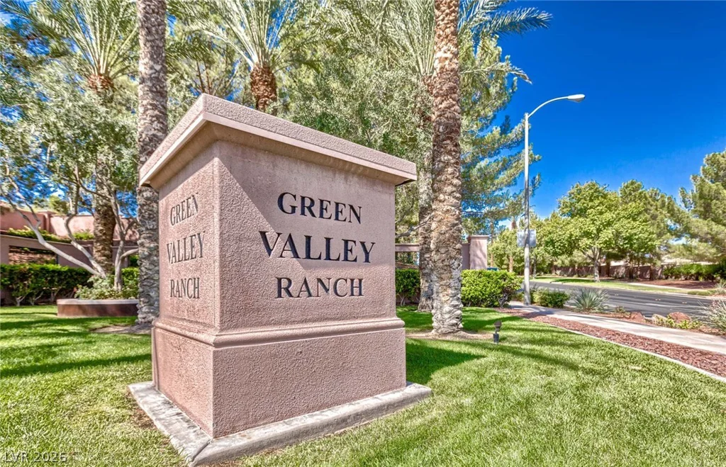 1933 Falcons Lair, Henderson, NV 89012