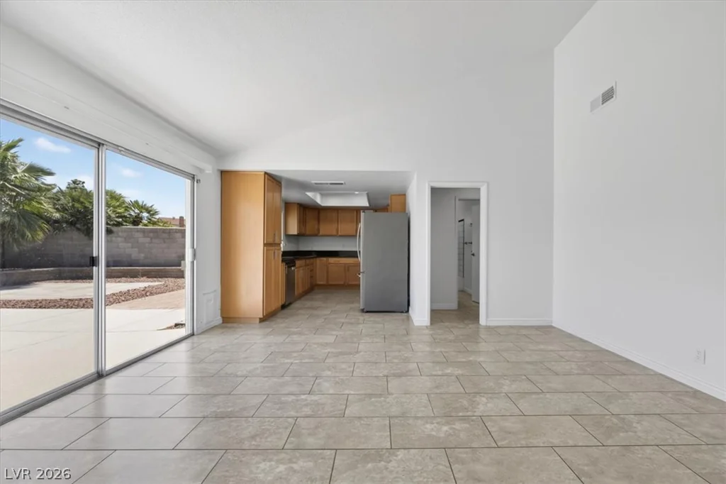 4366 Hidden Oak, Las Vegas, NV 89103
