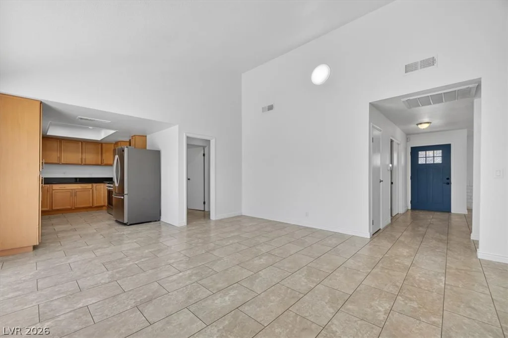 4366 Hidden Oak, Las Vegas, NV 89103