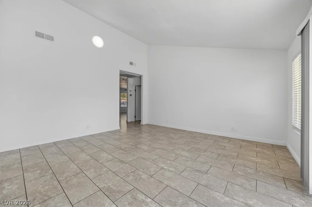 4366 Hidden Oak, Las Vegas, NV 89103