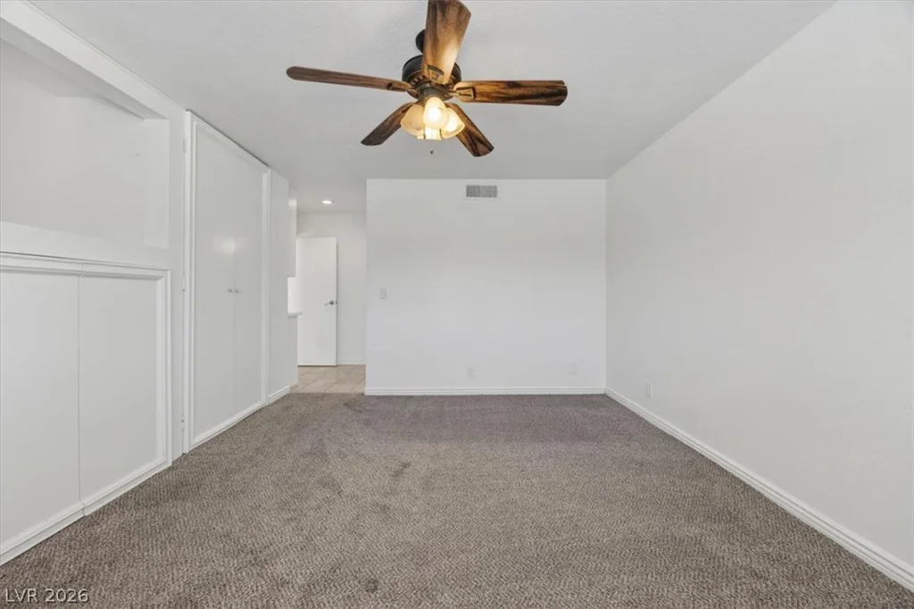 4366 Hidden Oak, Las Vegas, NV 89103