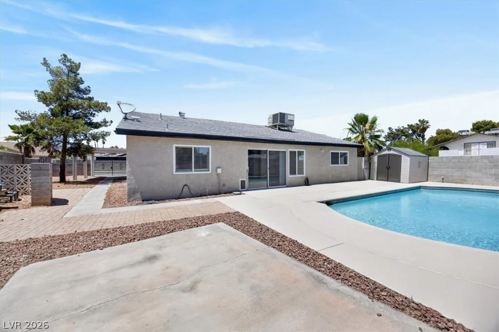 4366 Hidden Oak, Las Vegas, NV 89103
