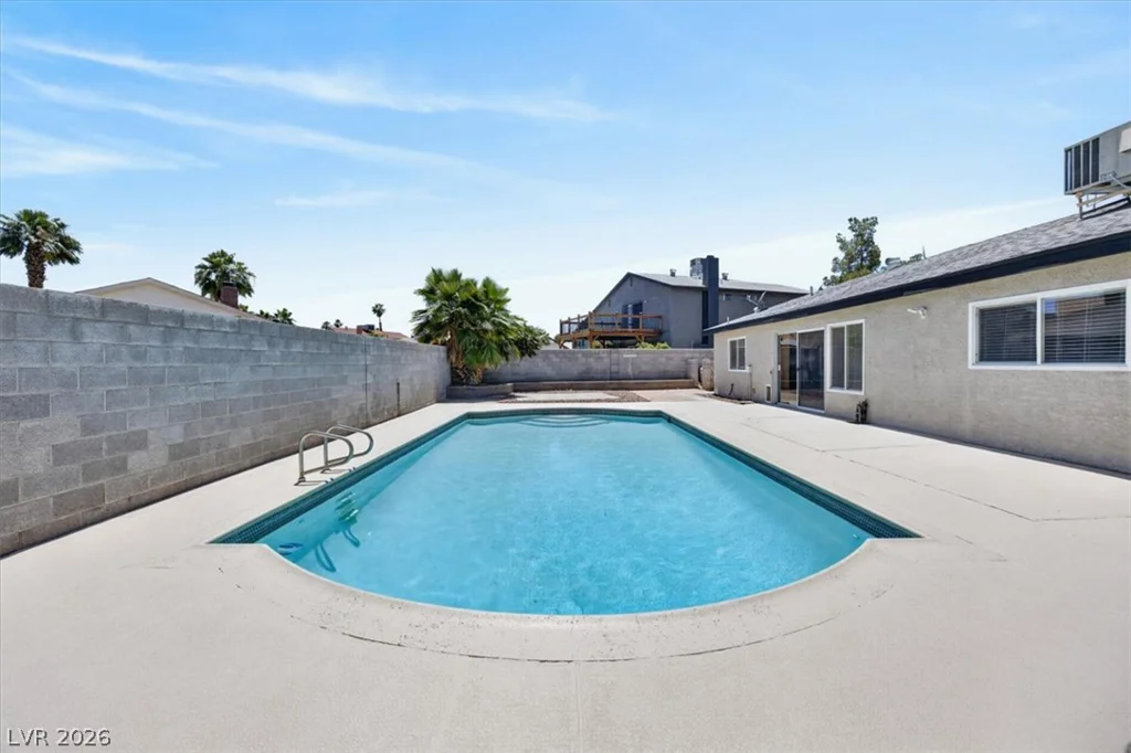 4366 Hidden Oak, Las Vegas, NV 89103
