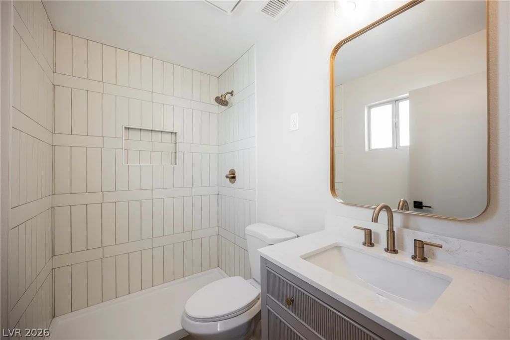 5539 Ballinger, Las Vegas, NV 89142