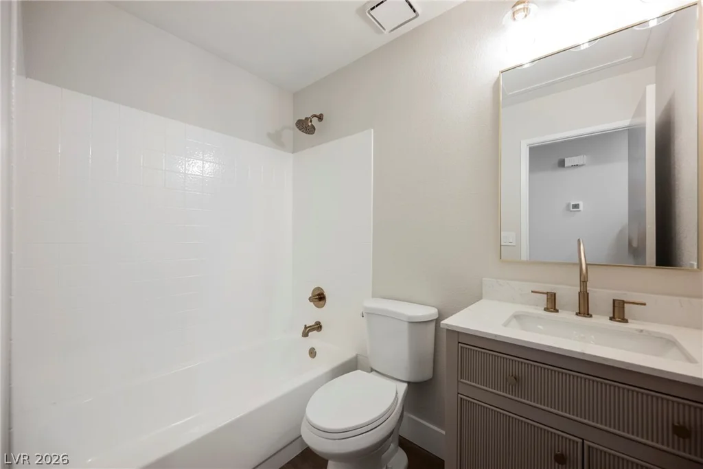 5539 Ballinger, Las Vegas, NV 89142