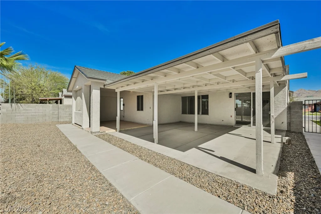 5539 Ballinger, Las Vegas, NV 89142