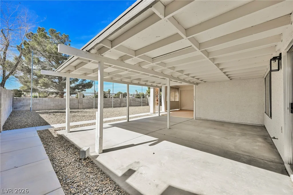 5539 Ballinger, Las Vegas, NV 89142
