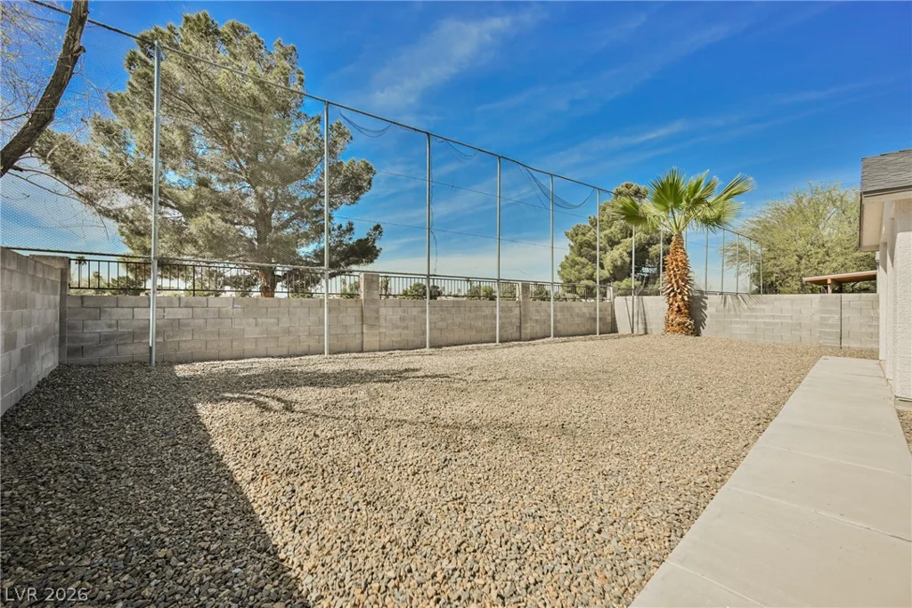 5539 Ballinger, Las Vegas, NV 89142