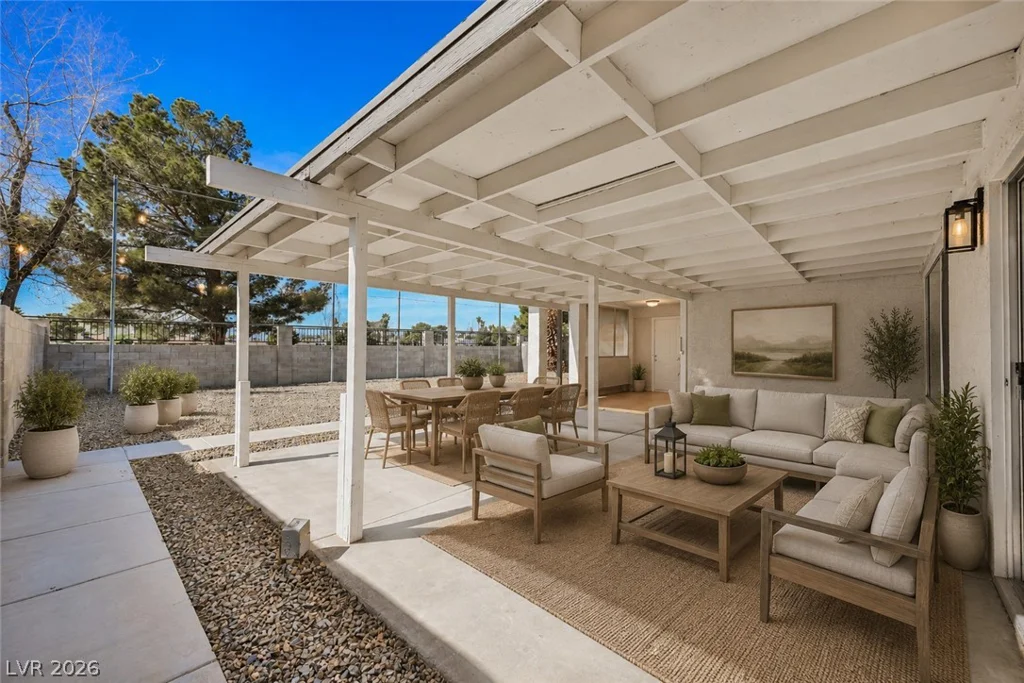 5539 Ballinger, Las Vegas, NV 89142