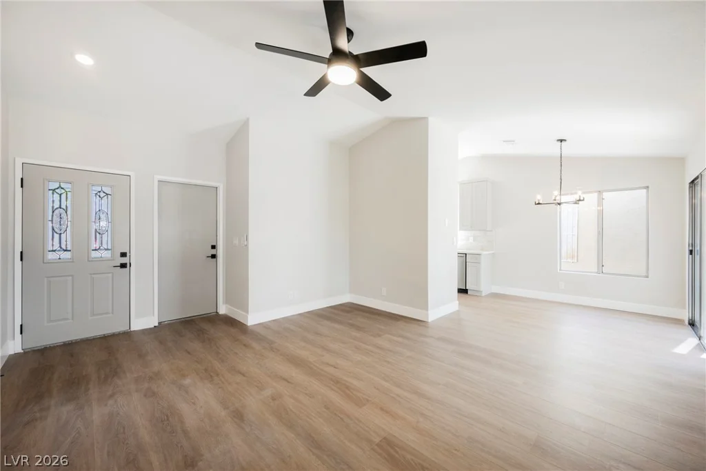 5539 Ballinger, Las Vegas, NV 89142