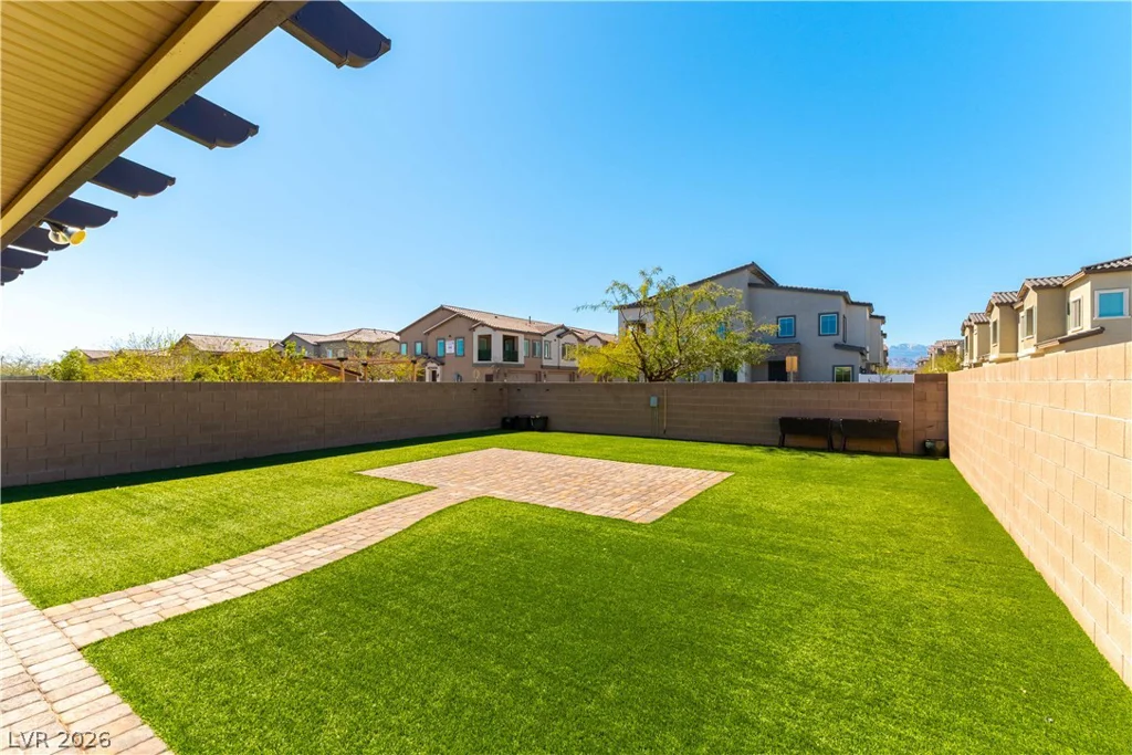 7255 Dazzle Point, North Las Vegas, NV 89084