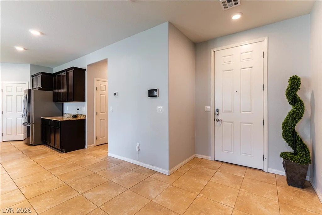 7255 Dazzle Point, North Las Vegas, NV 89084