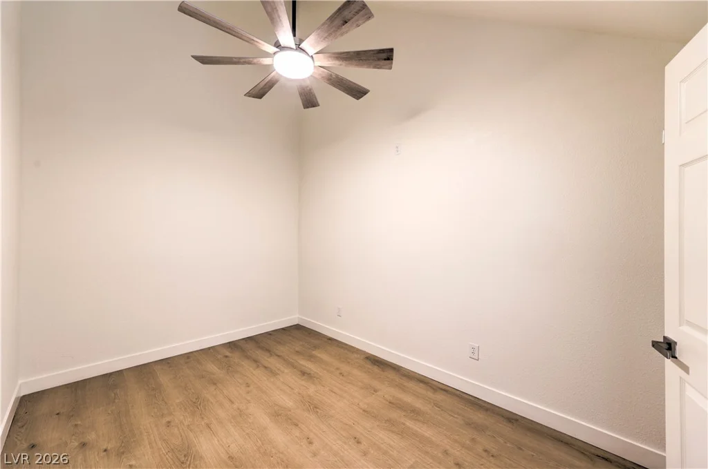460 Elm, Las Vegas, NV 89169
