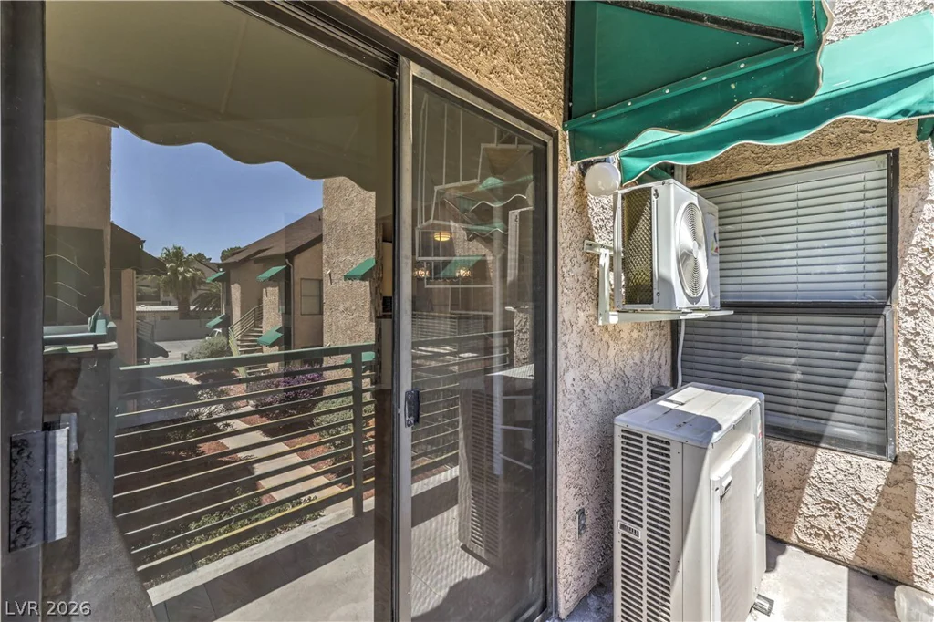 460 Elm, Las Vegas, NV 89169