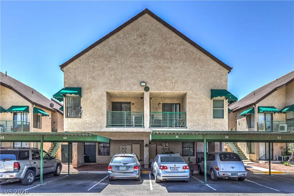 460 Elm, Las Vegas, NV 89169