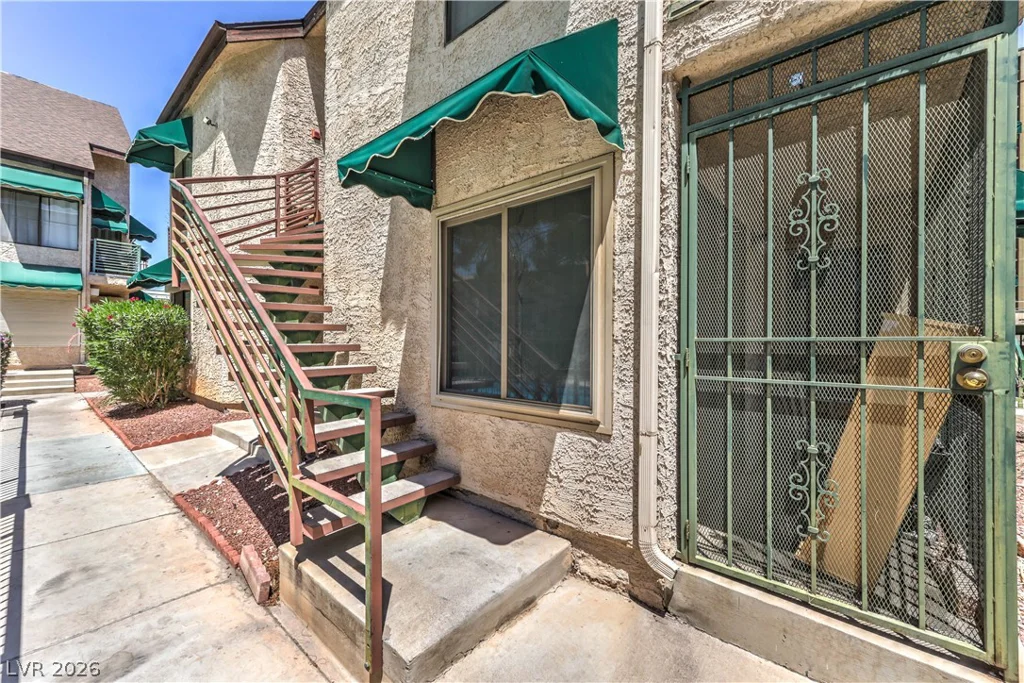 460 Elm, Las Vegas, NV 89169