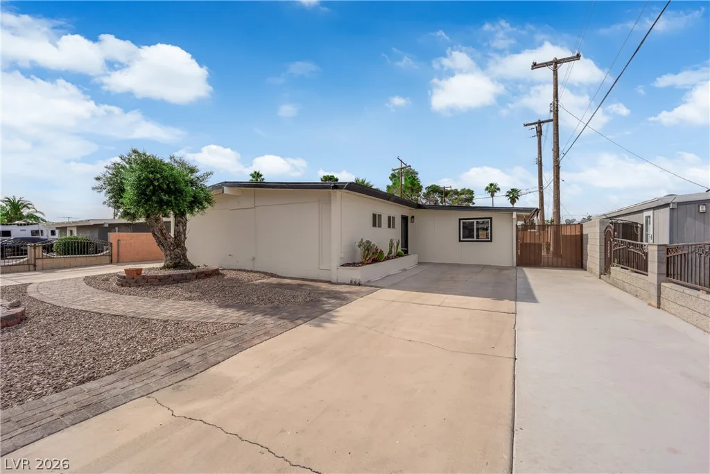 1522 Exley, Las Vegas, NV 89104