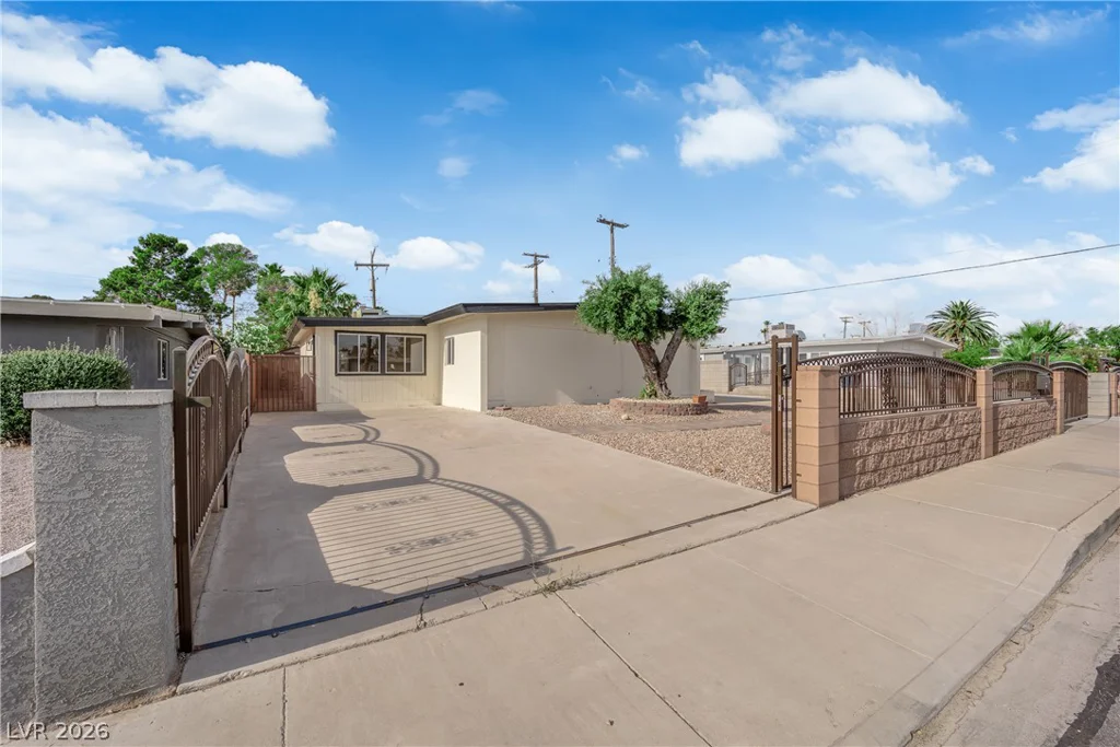 1522 Exley, Las Vegas, NV 89104