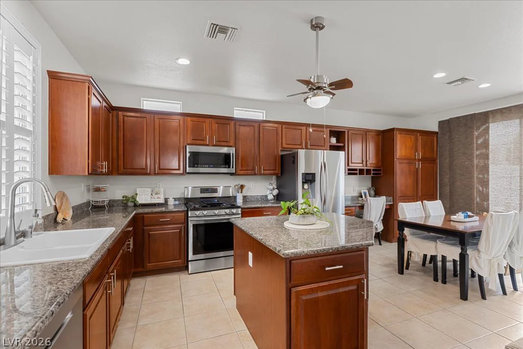 2182 Cast Pebble, Las Vegas, NV 89135