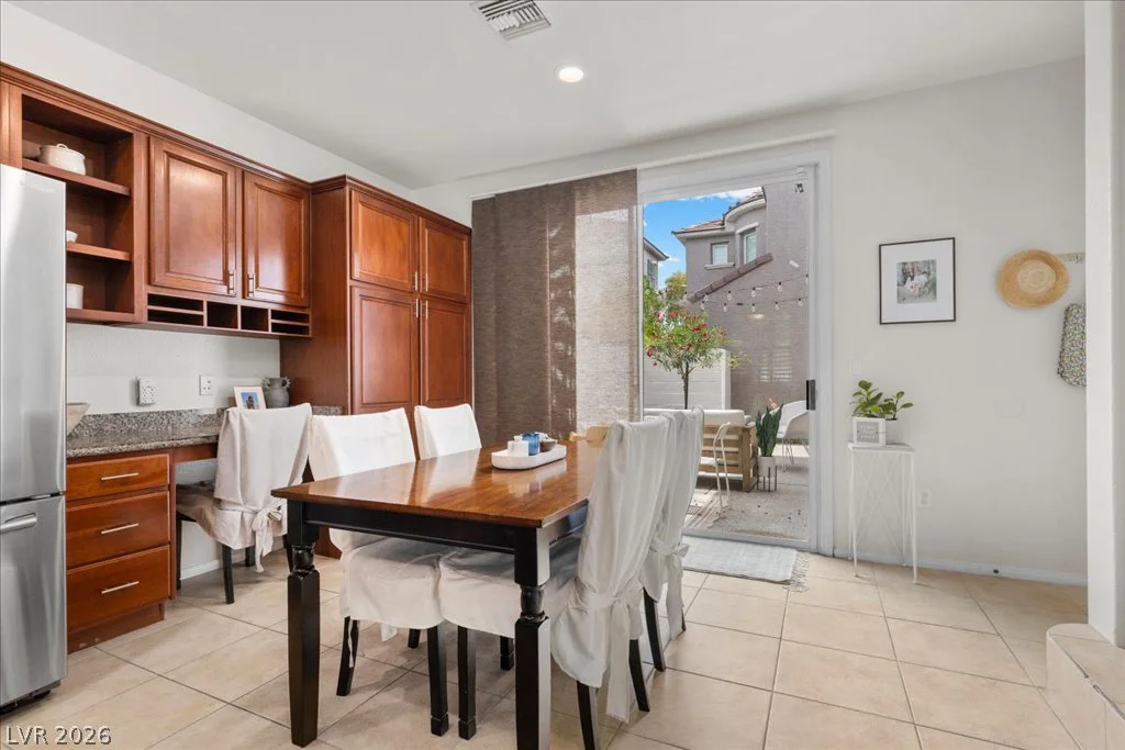 2182 Cast Pebble, Las Vegas, NV 89135