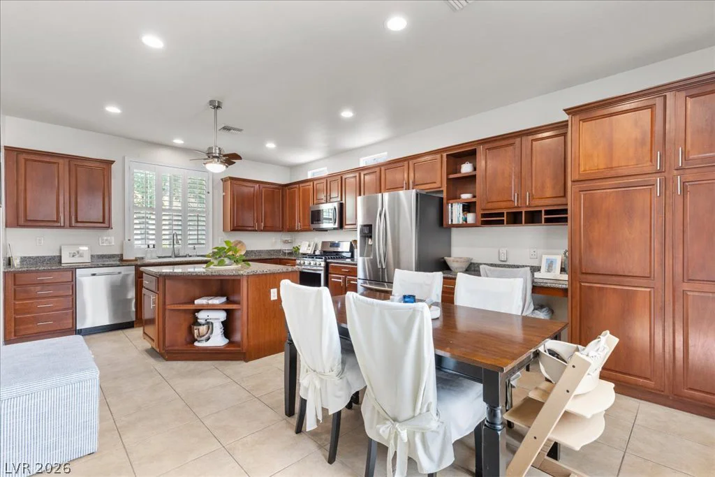 2182 Cast Pebble, Las Vegas, NV 89135