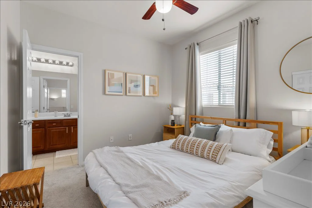 2182 Cast Pebble, Las Vegas, NV 89135