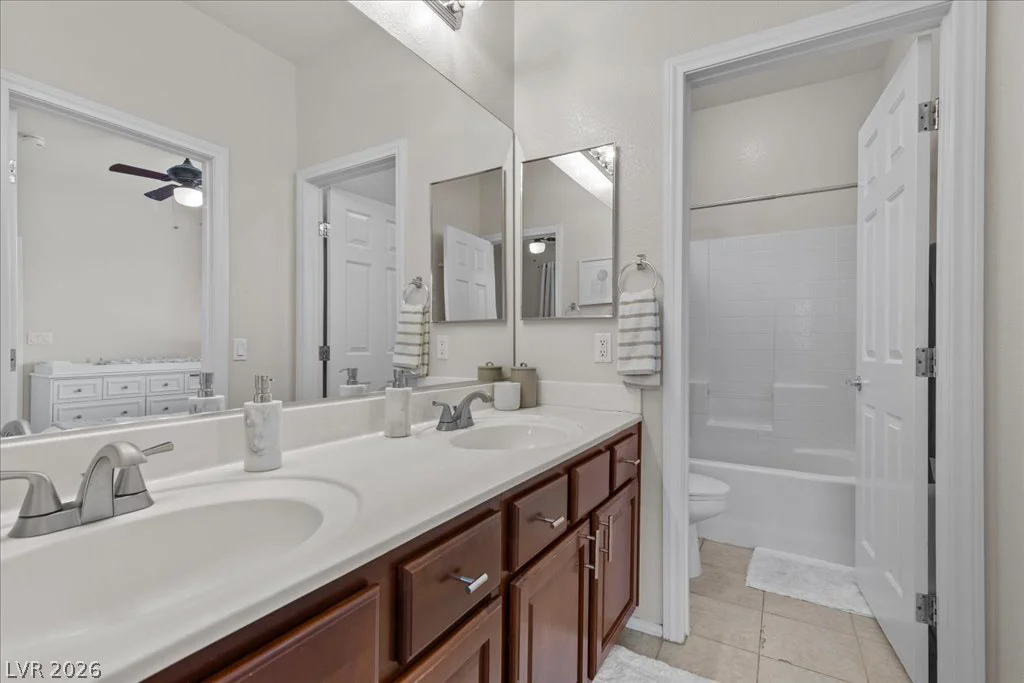 2182 Cast Pebble, Las Vegas, NV 89135