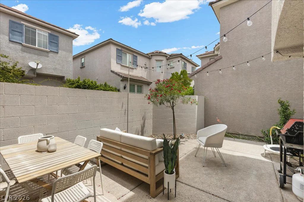 2182 Cast Pebble, Las Vegas, NV 89135