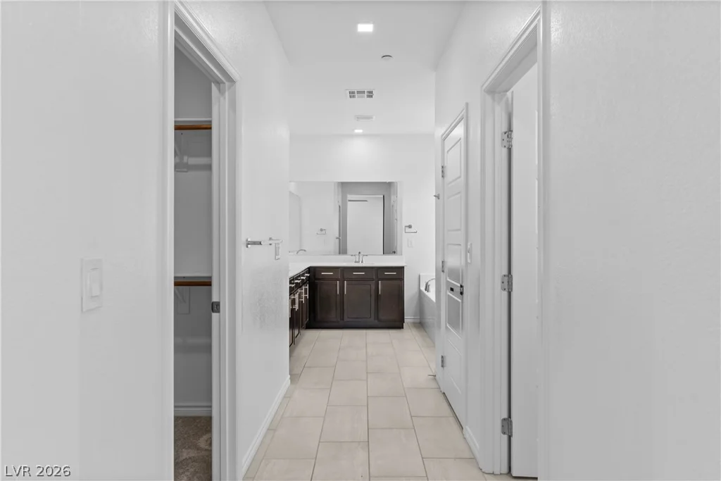 9226 Alden Pointe, Las Vegas, NV 89143