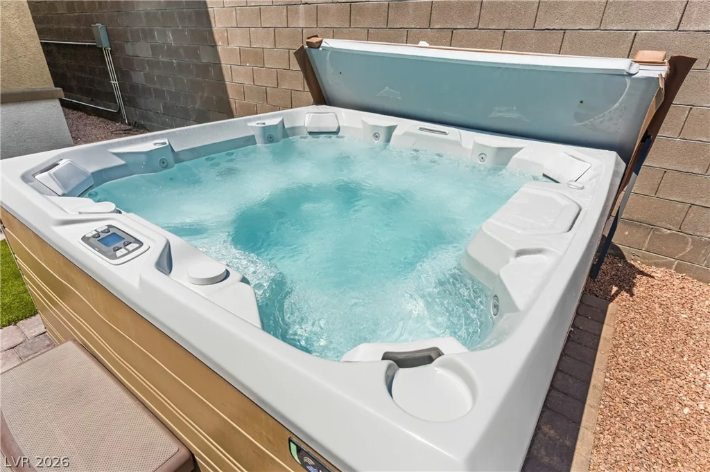 9226 Alden Pointe, Las Vegas, NV 89143