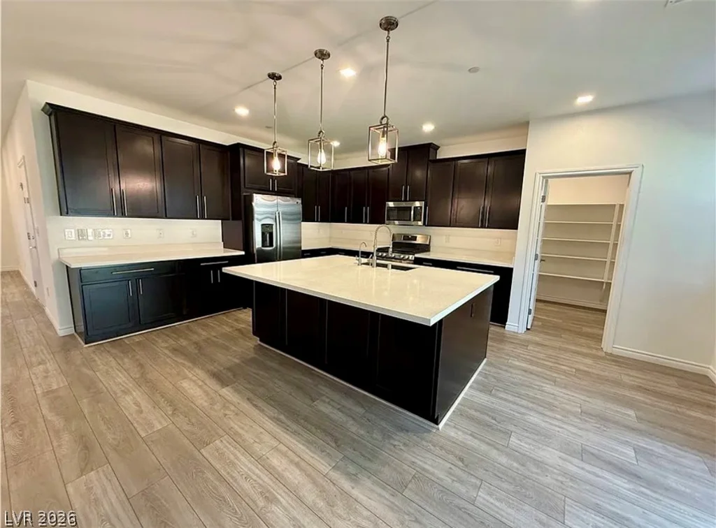 9226 Alden Pointe, Las Vegas, NV 89143