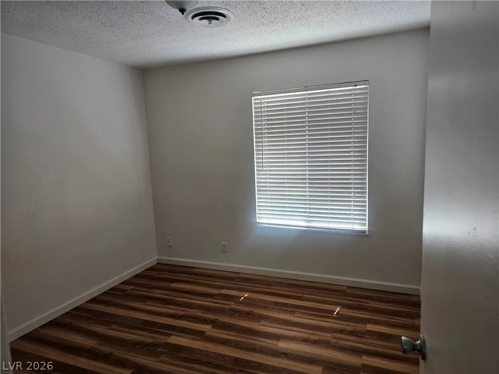 1300 Sandy Cove, Las Vegas, NV 89110