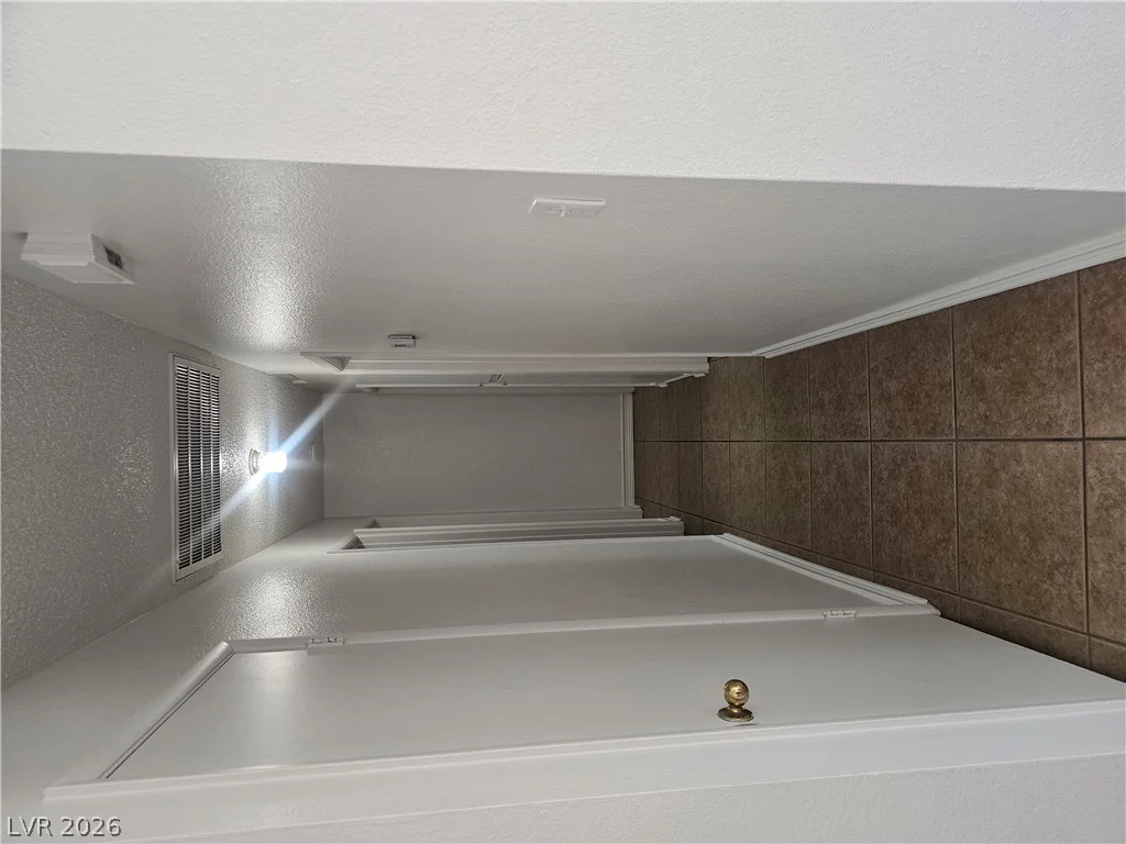 1300 Sandy Cove, Las Vegas, NV 89110